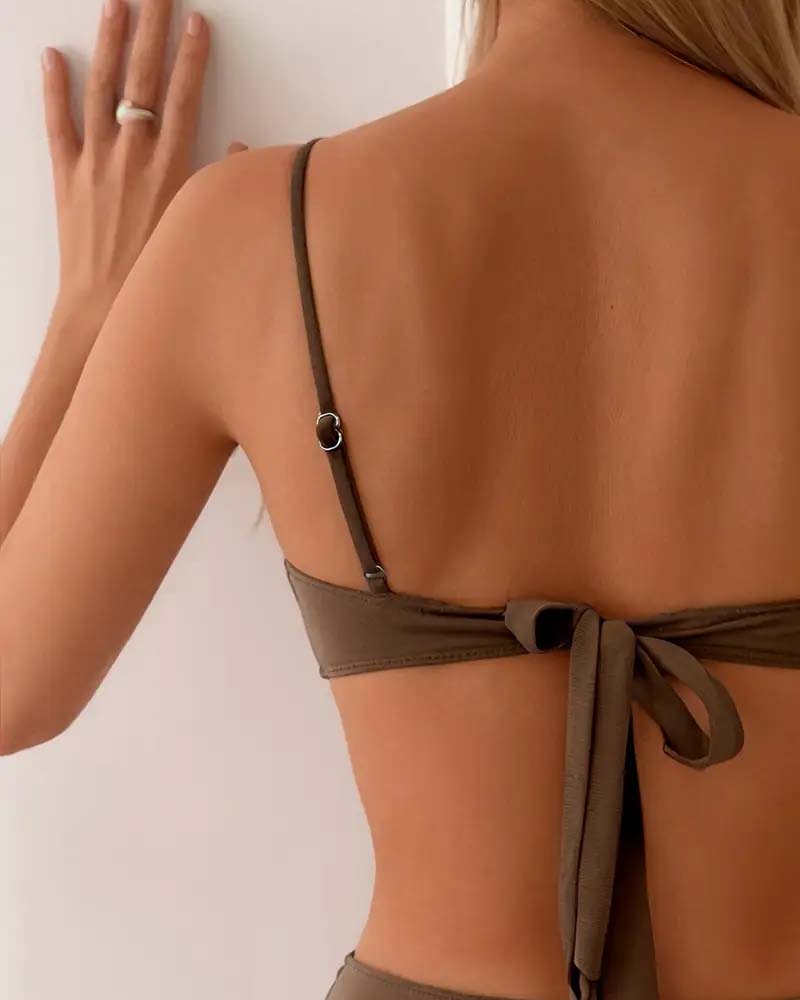 Seksowne, modne dwuczęściowe bikini