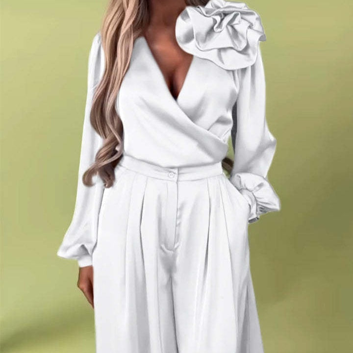 Luksusowy zestaw z satynową koszulą i szerokimi spodniami