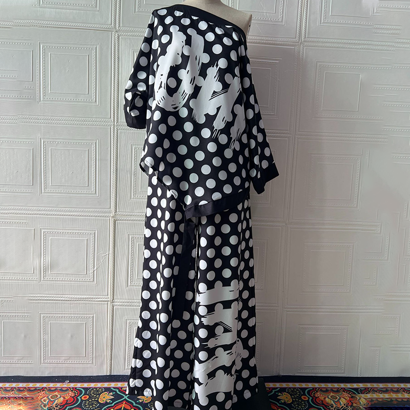 Komplet 2-częściowy: oversize'owy top i szerokie spodnie dla kobiet