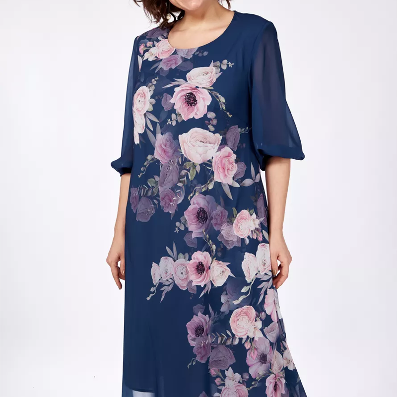 Elegancka sukienka z szyfonu z kwiatowym nadrukiem i okrągłym dekoltem