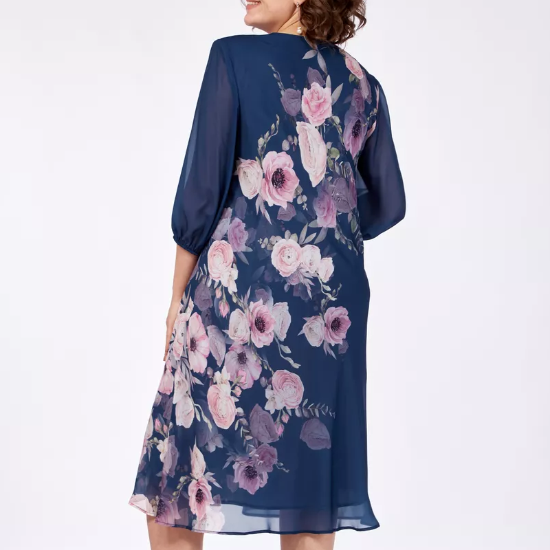 Elegancka sukienka z szyfonu z kwiatowym nadrukiem i okrągłym dekoltem